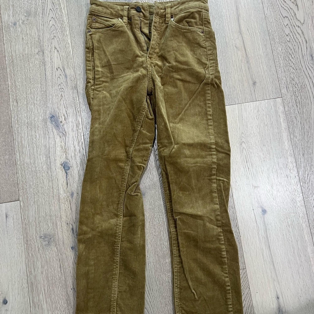 Brown corduroy cropped pants
